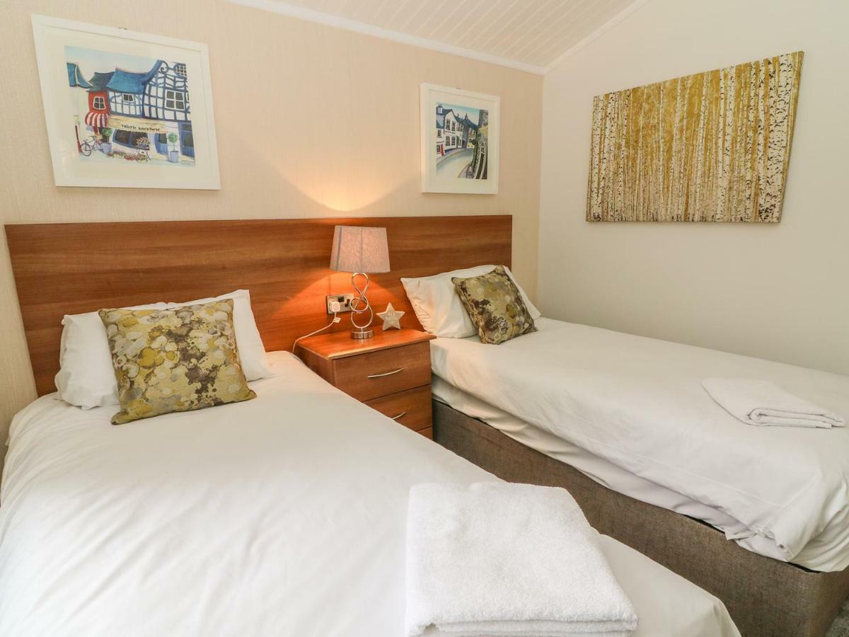 Bowness 66 Villa Windermere Bagian luar foto